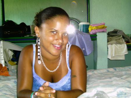         (}~<~> DiD     iN     OuU<~>~{)